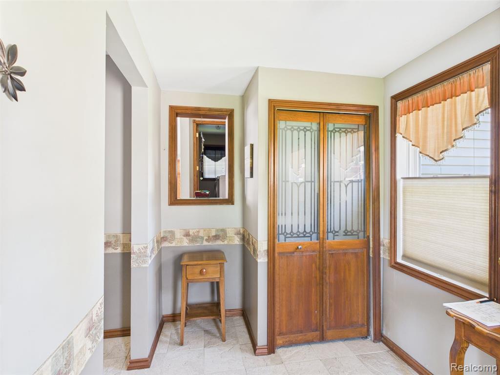 480 PENINSULA Drive, Columbiaville, MI 48421 — Photo 3