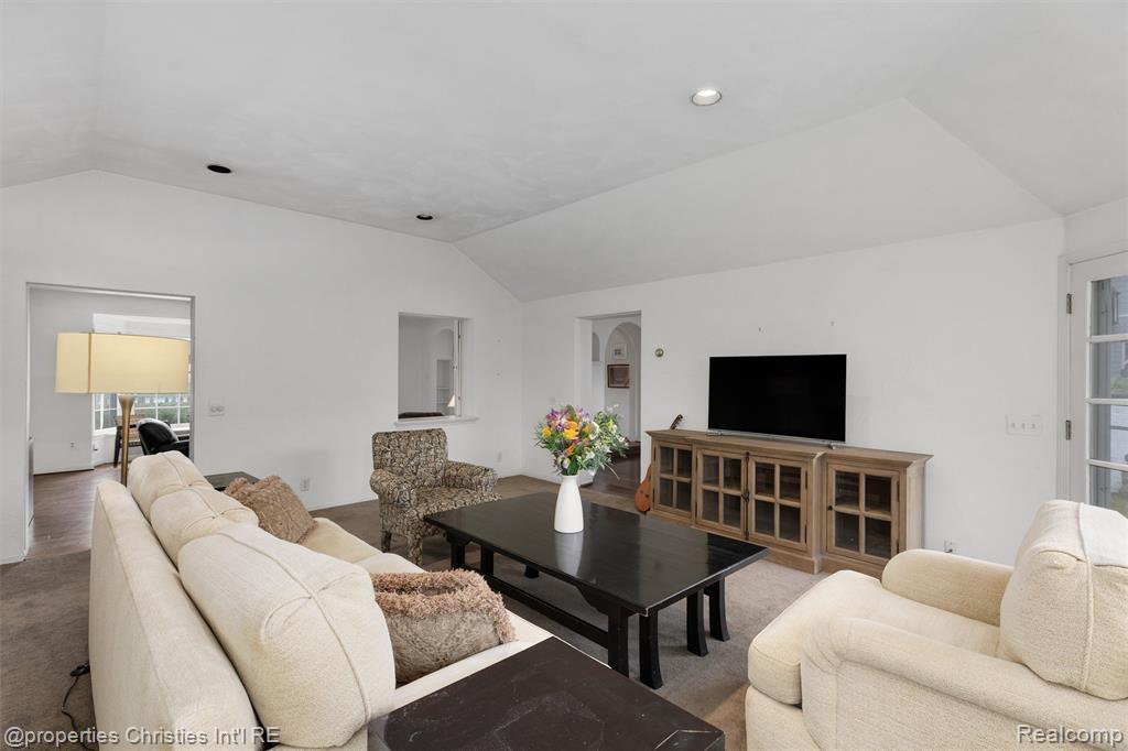 852 Puritan Avenue, Birmingham, MI 48009 — Photo 28