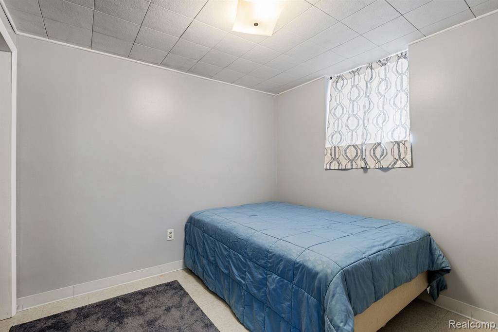 972 N ESPLANADE Street, Mount Clemens, MI 48043 — Photo 25