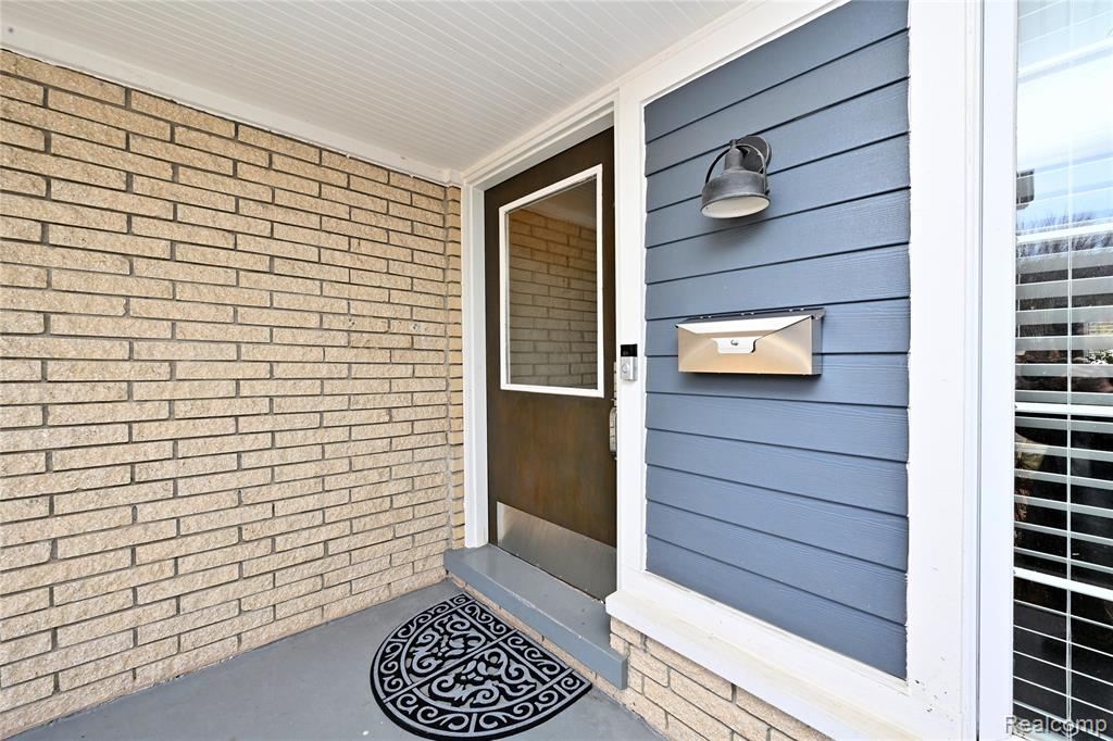 862 S Glenhurst Drive, Birmingham, MI 48009 — Photo 2