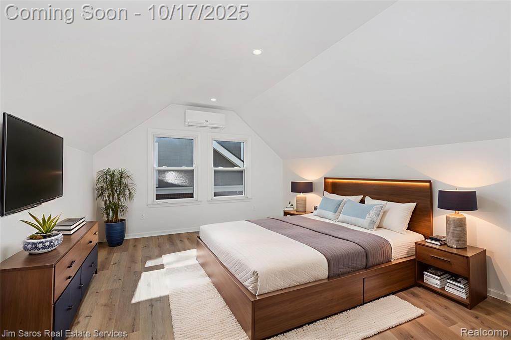 807 Barrington, Grosse Pointe Park, MI 48230 — Photo 15