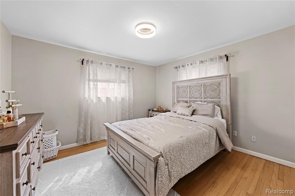 4692 McKinley Street, Dearborn Heights, MI 48125 — Photo 12