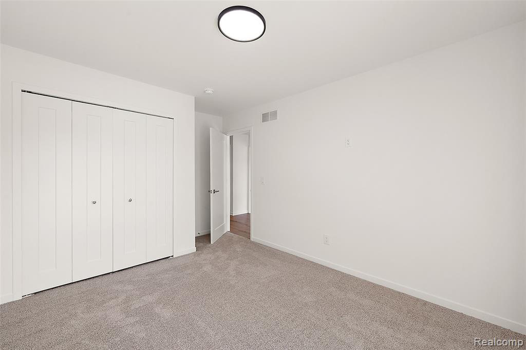 441 E Oakridge Street, Ferndale, MI 48220 — Photo 27