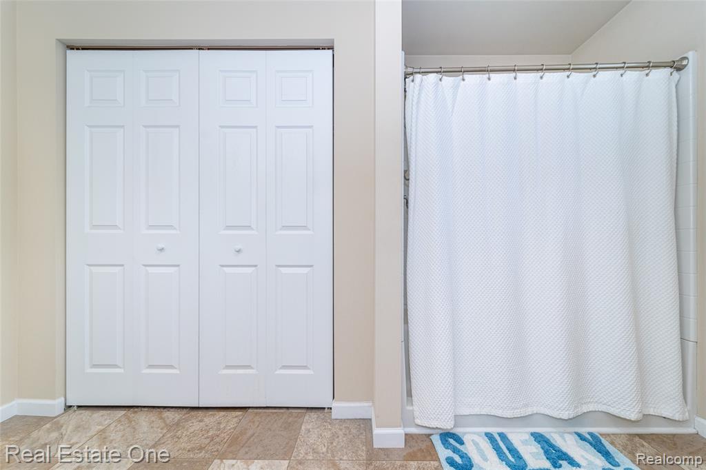 750 Dewars Street, Howell, MI 48843 — Photo 20