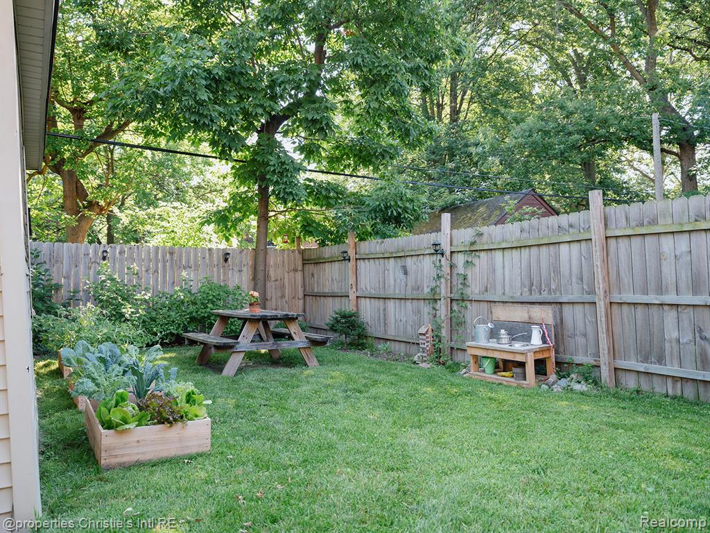 4858 Yorkshire Road, Detroit, MI 48224 — Photo 29