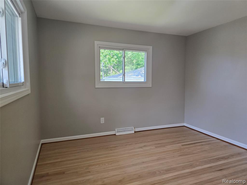 7621 N Wildwood Street, Westland, MI — Photo 20