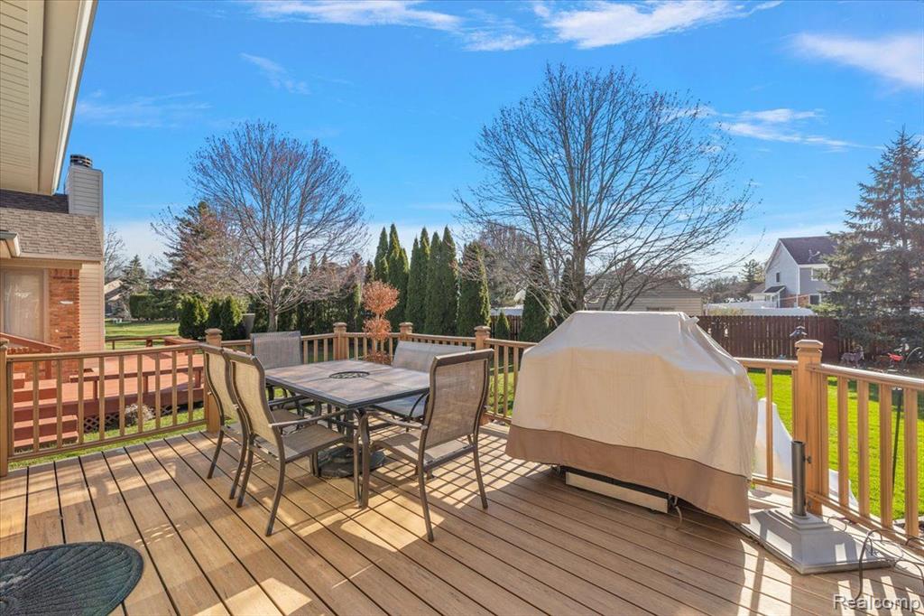 41646 WESTBURY Lane, Clinton Twp, MI 48038 — Photo 26