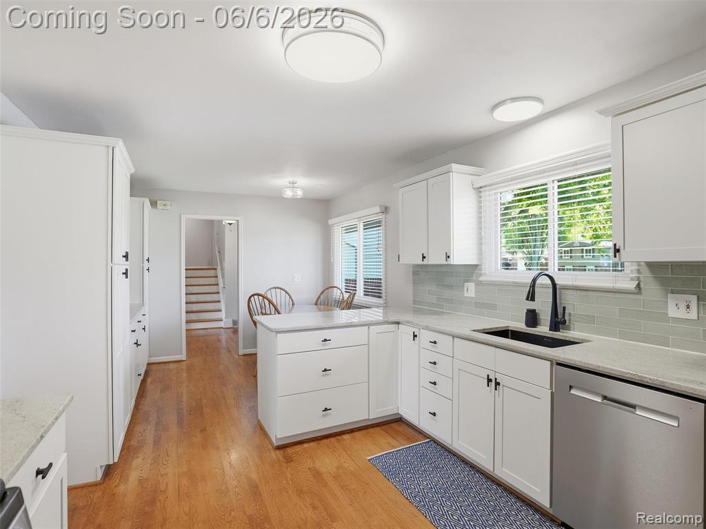 6623 Pine Eagle Lane, West Bloomfield, MI — Photo 10