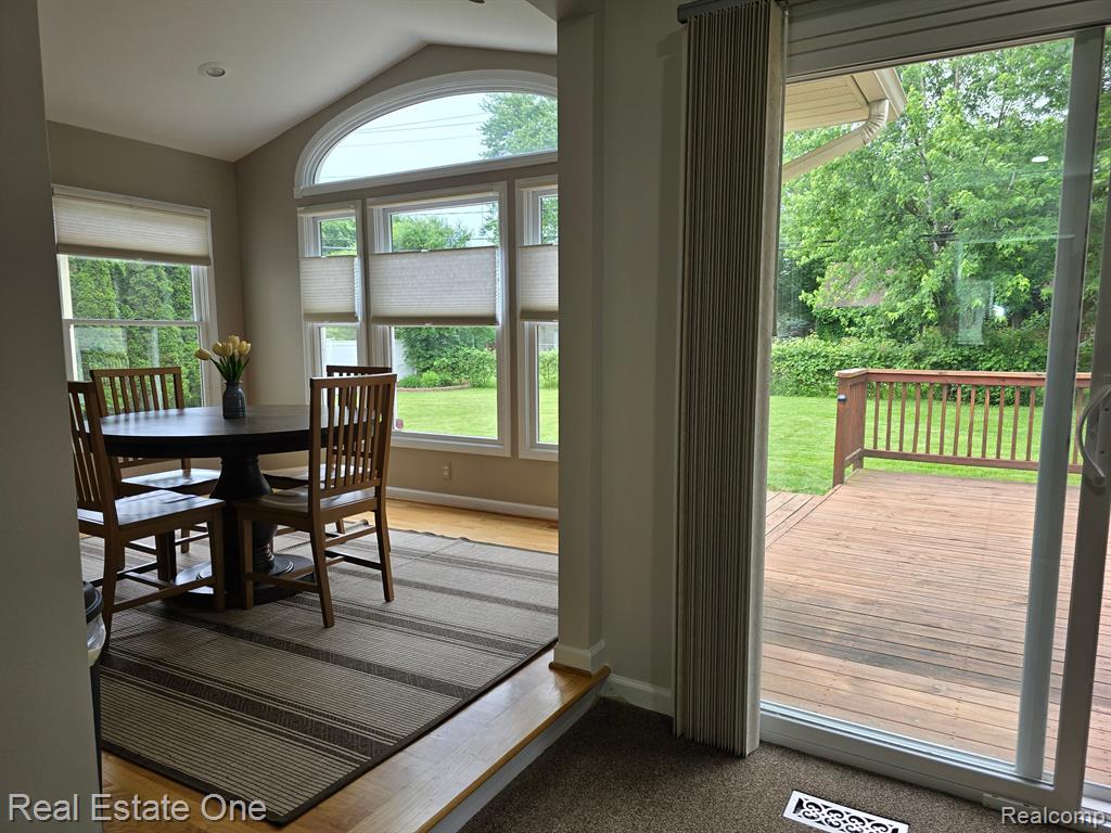 5341 WRIGHT Drive, Troy, MI 48098 — Photo 14