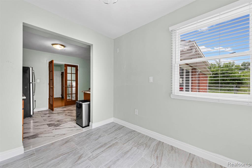 4165 Crooks Road, Troy, MI 48098 — Photo 15