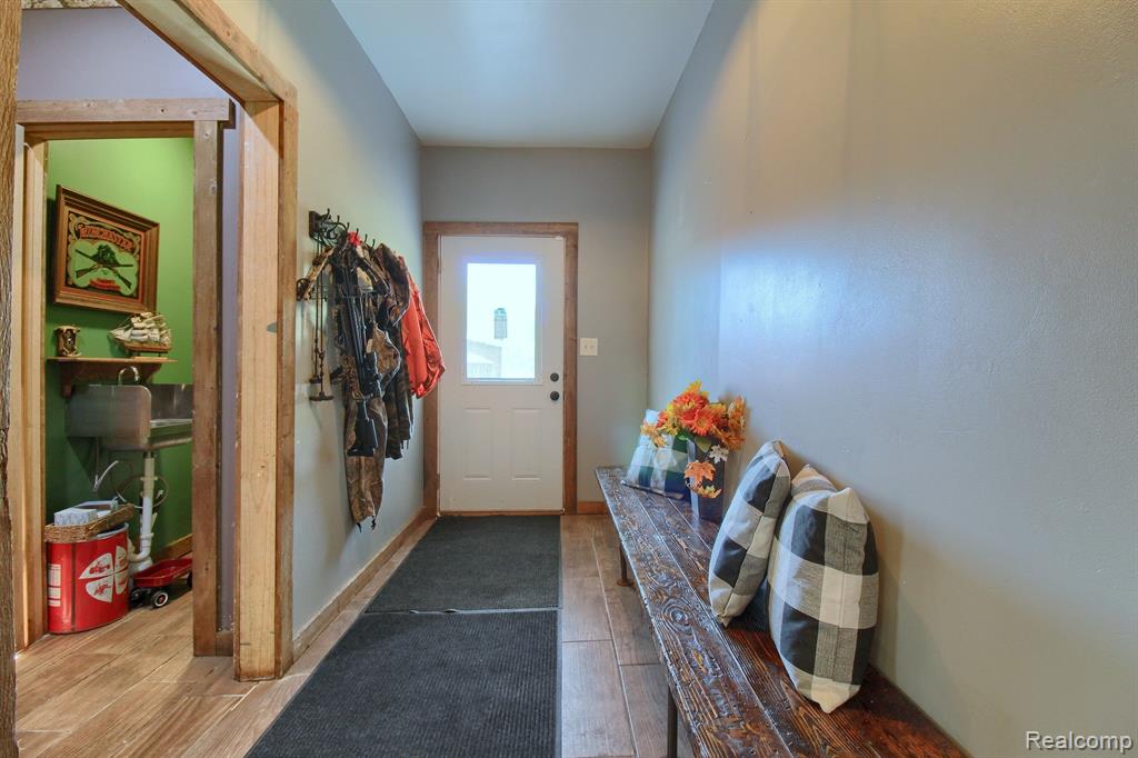 6570 HIVON Road, Carleton, MI 48117 — Photo 18