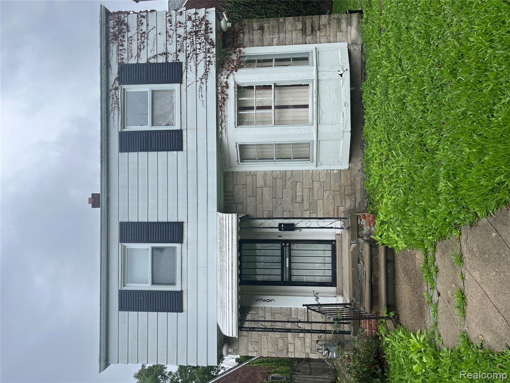 5265 Cadieux Road, Detroit, MI 48224