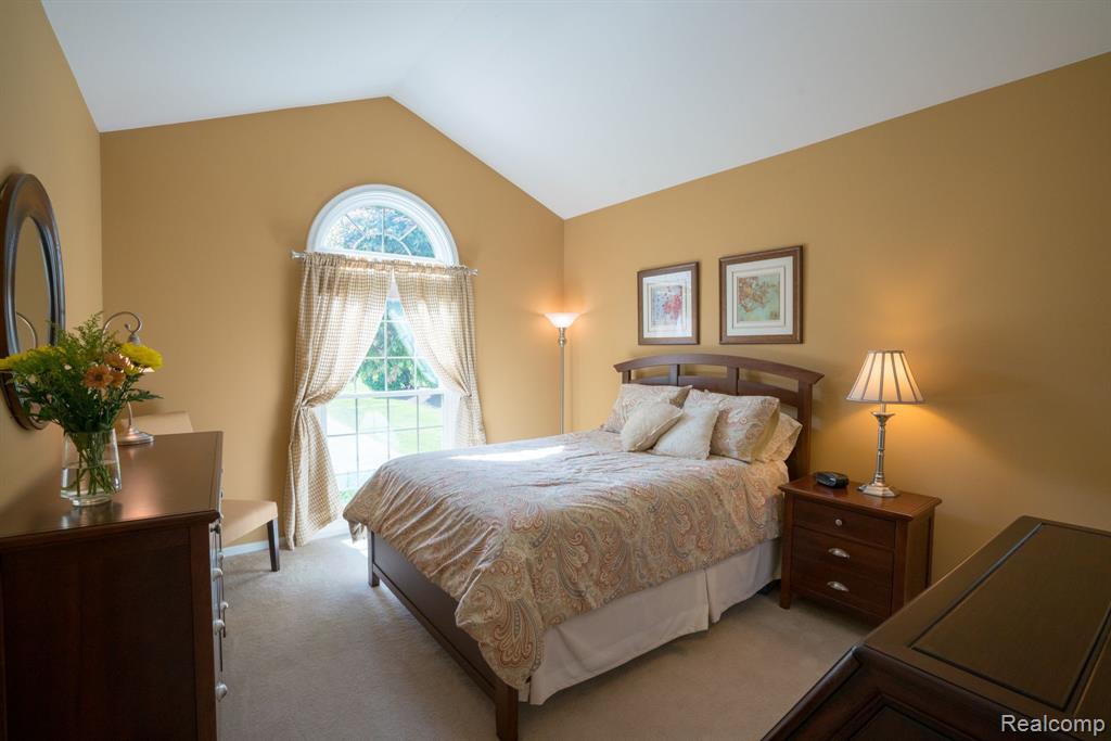 4870 DORAL Drive, Ann Arbor, MI 48108 — Photo 31