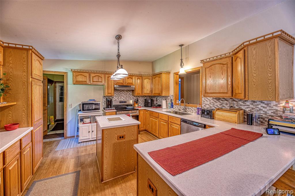 6855 Lyons Road, Imlay City, MI 48444 — Photo 19
