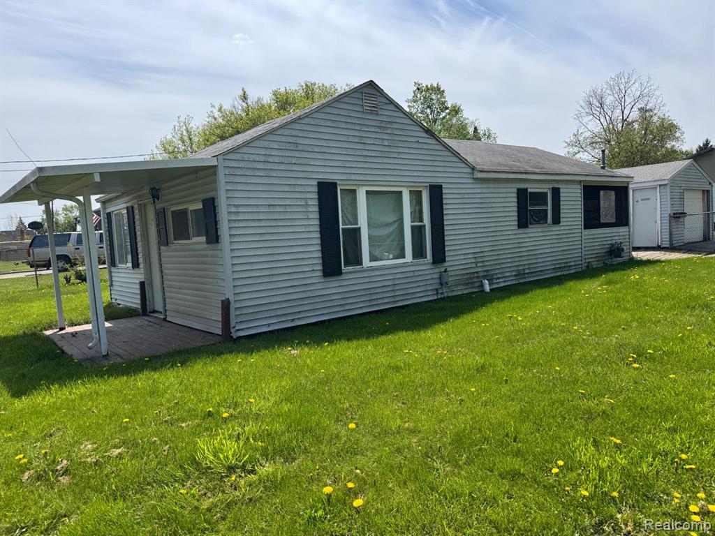 8325 Walter Street, Flint, MI 48458 — Photo 3