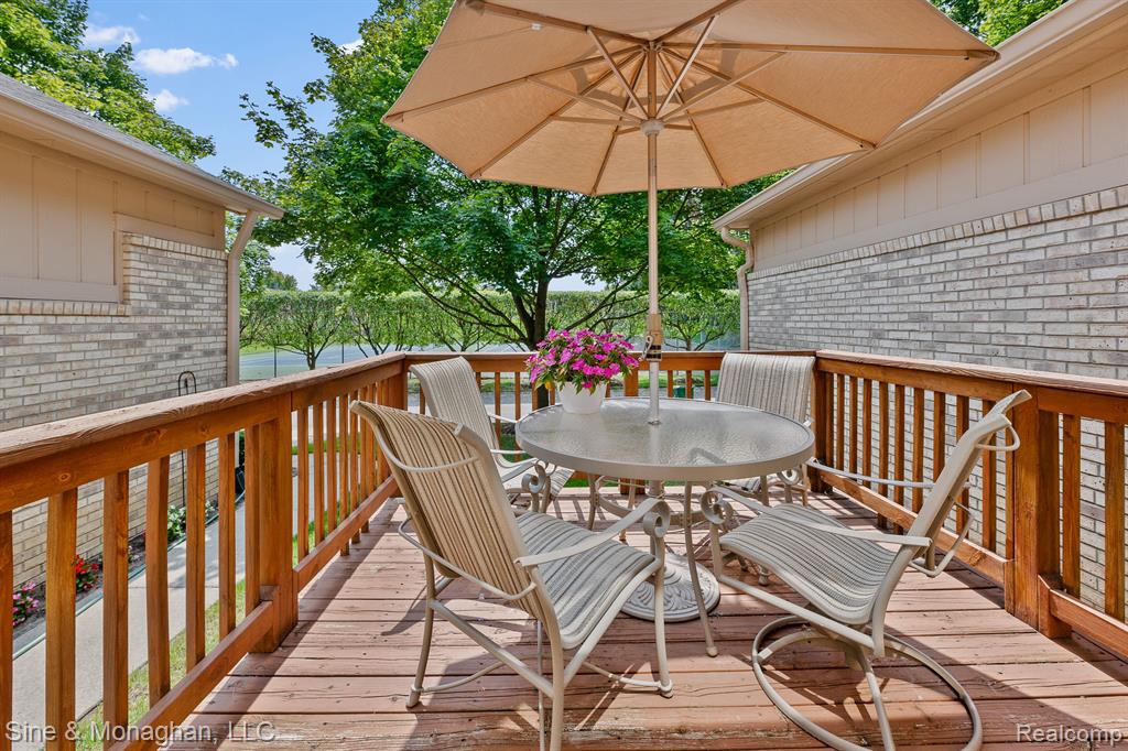 35595 Court Ridge Court, Farmington Hills, MI 48335 — Photo 30