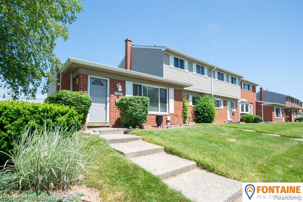 29066 ANN ARBOR Trail, Westland, MI — front exterior
