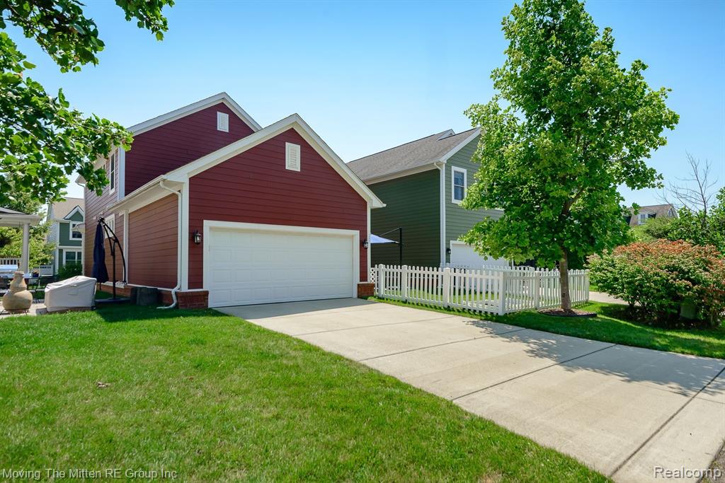 872 CONSTITUTION Street, Canton, MI 48188 — Photo 43
