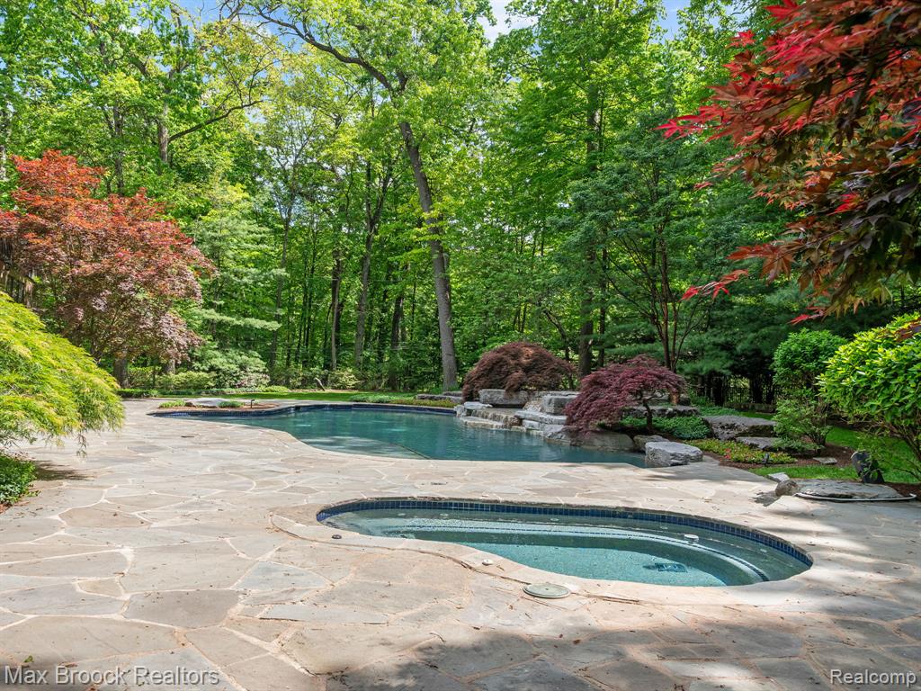 5130 Deep Wood Road, Bloomfield Hills, MI 48302 — Photo 76