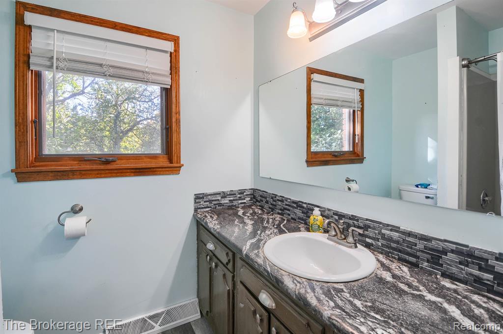 6675 MOWER Road, Saginaw, MI 48601 — Photo 13