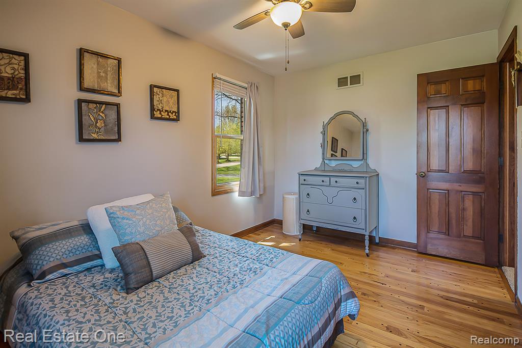 7311 BISCAYNE Court, White Lake, MI 48383 — Photo 23