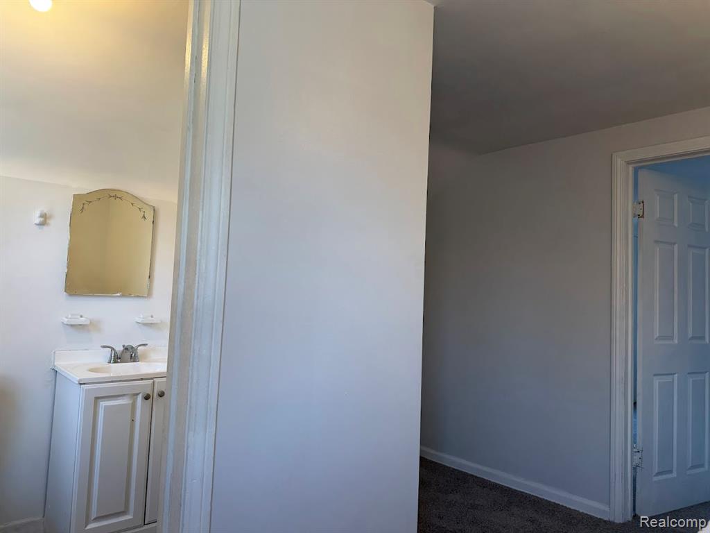 15613 Seymour Street, Detroit, MI 48205 — Photo 25