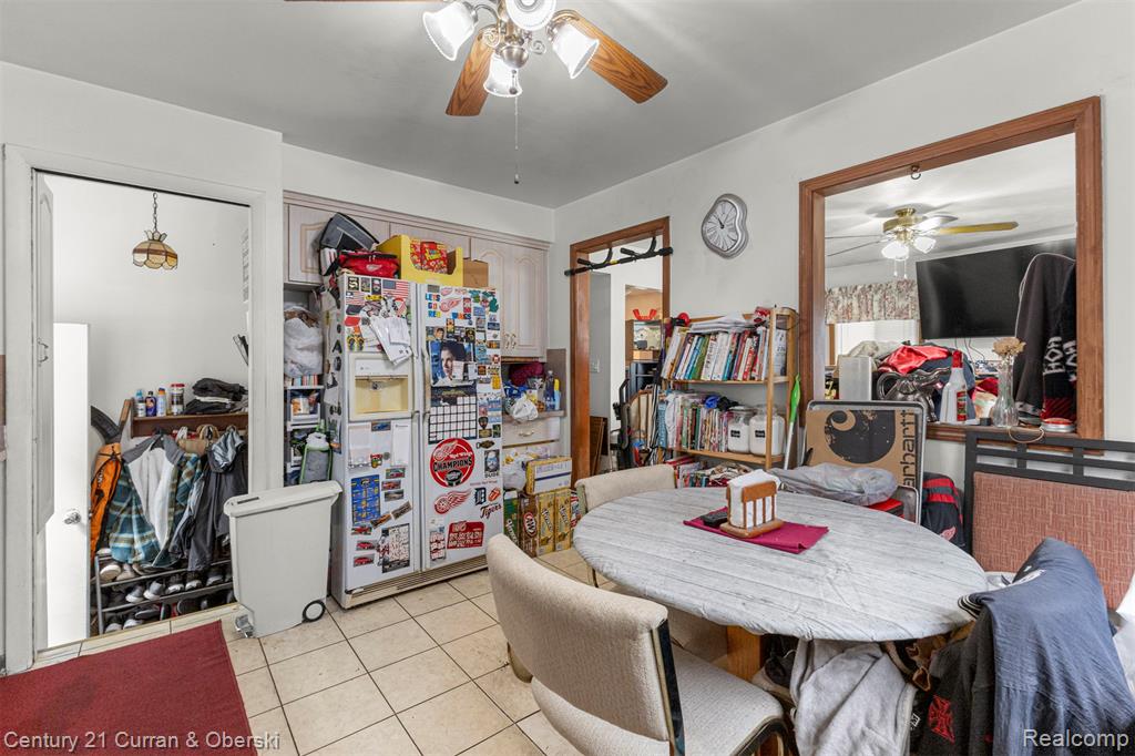 7254 Mayfair Street, Taylor, MI 48180 — Photo 14