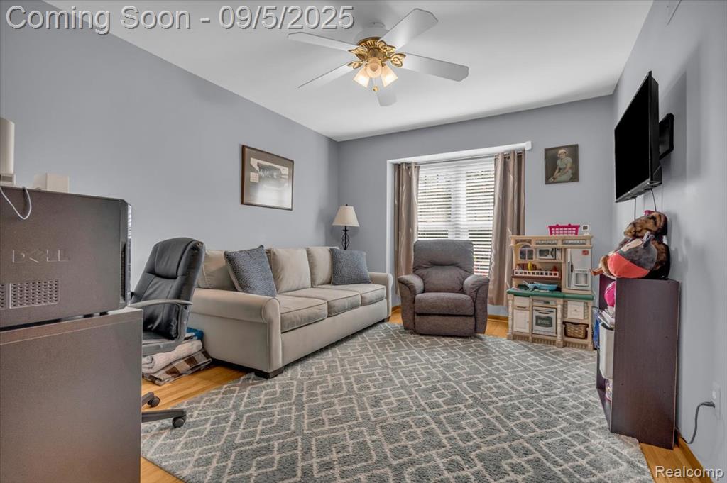 43559 Riverbend Boulevard, Clinton Twp, MI 48038 — Photo 9