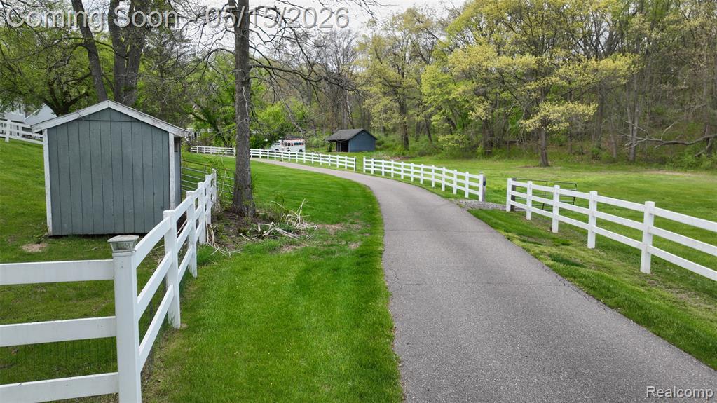 10300 Clark Road, Davisburg, MI 48350 — Photo 32