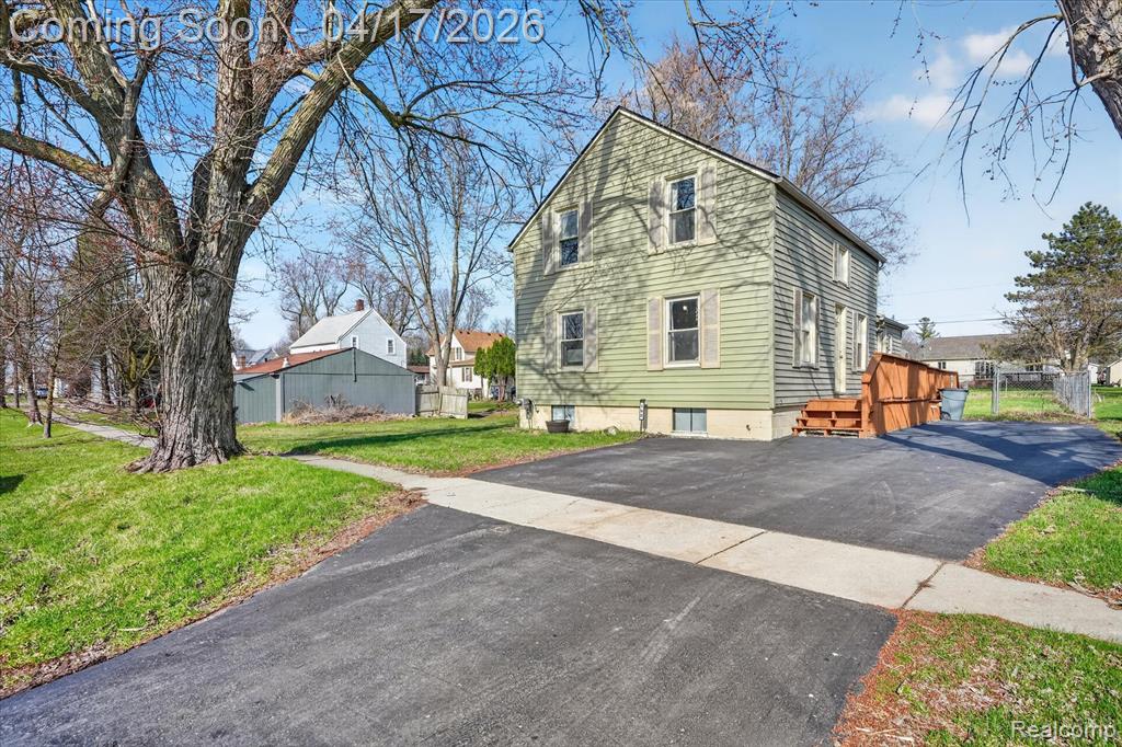 102 S Matteson Street, Capac, MI 48014 — Photo 4