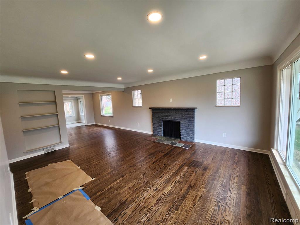 15705 Juliana Avenue, Eastpointe, MI 48021 — Photo 4