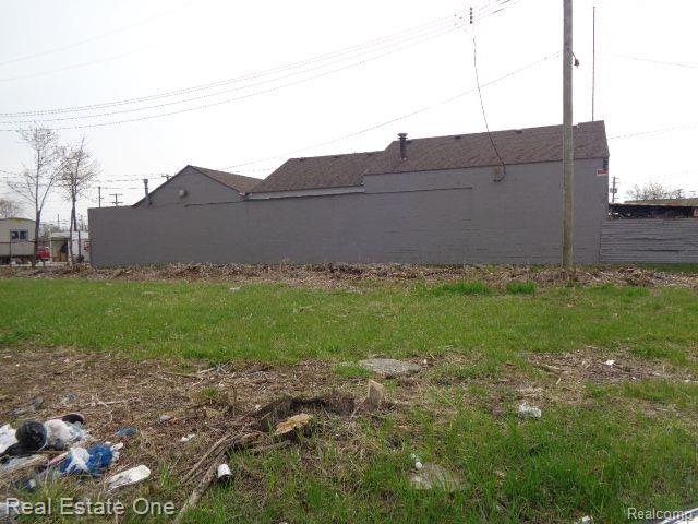 11638 SAINT LOUIS Street, Hamtramck, MI 48212 — Photo 4