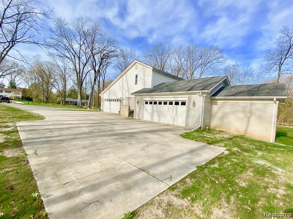 4077 Lincoln Road, Bloomfield Hills, MI — Photo 25