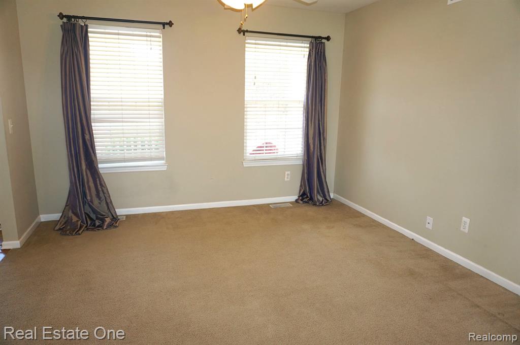 6993 WELLINGTON Drive, Dexter, MI 48130 — Photo 13