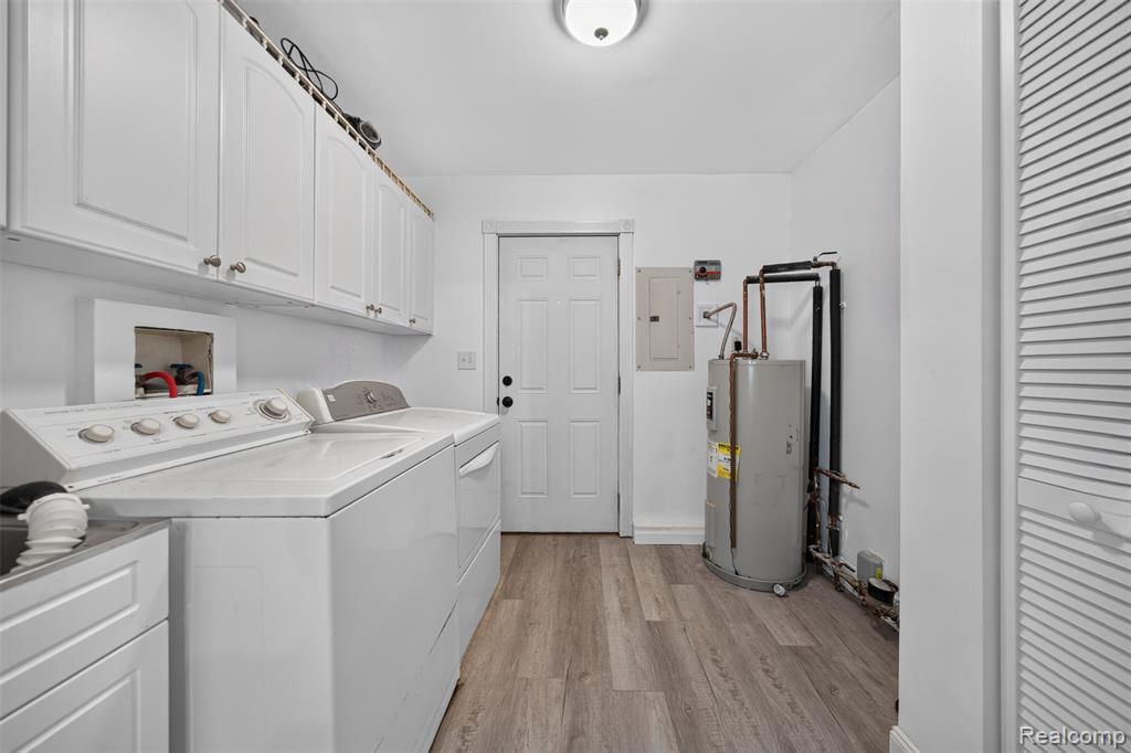 985 E Jarvis Avenue, Hazel Park, MI 48030 — Photo 16