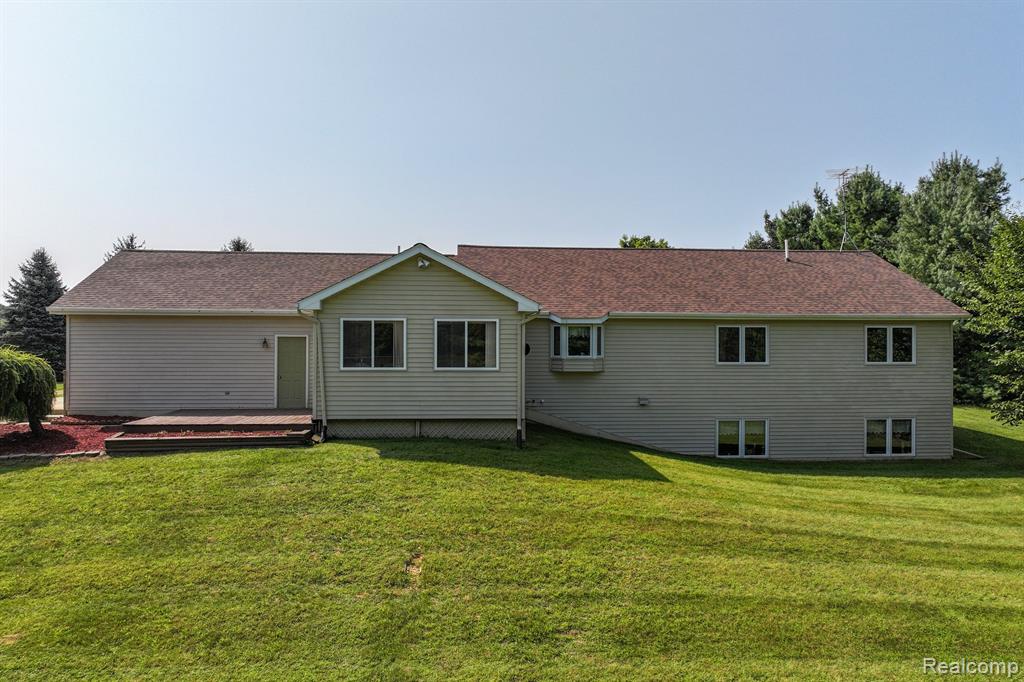 761 MELLISH Drive, Lapeer, MI 48446 — Photo 3