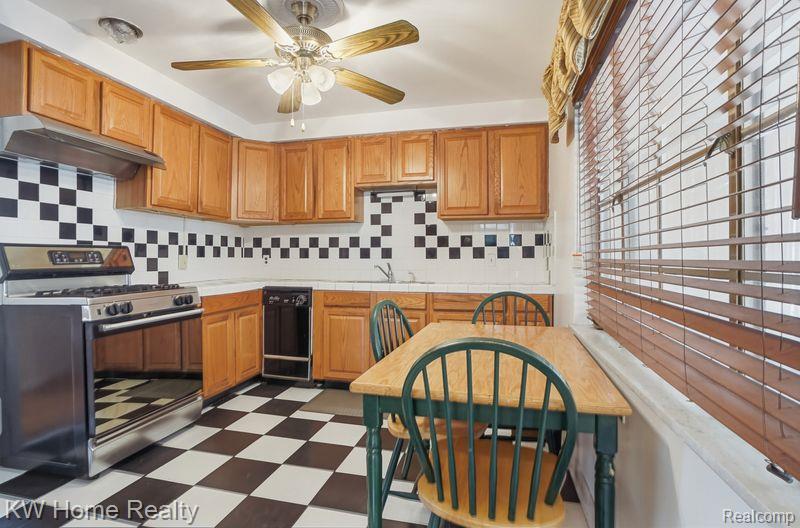 18635 San Diego Boulevard, Lathrup Village, MI 48076 — Photo 10