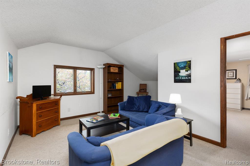 4121 CRYSTAL Street, West Bloomfield, MI 48323 — Photo 29