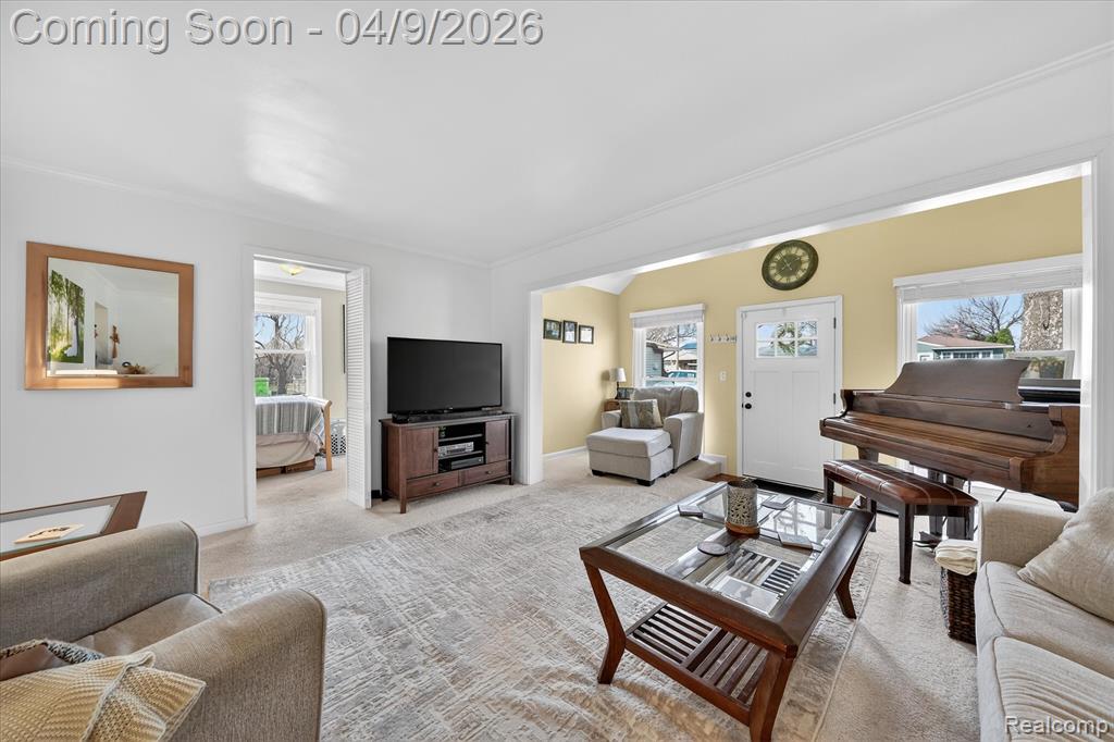 29100 Tawas Street, Madison Heights, MI 48071 — Photo 10