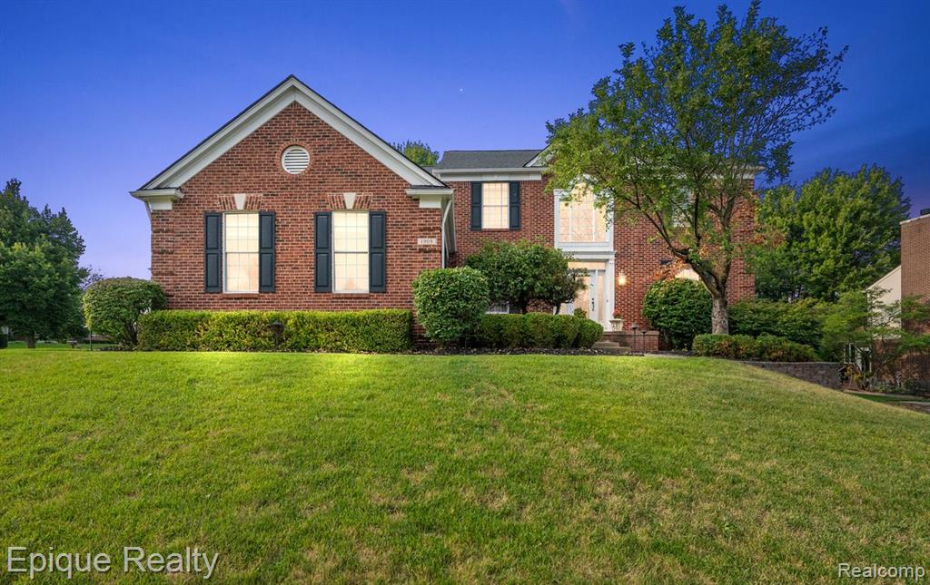 1909 Catlin Drive, Rochester, MI 48306