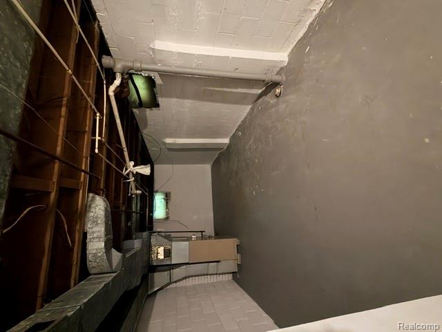 4701 Birchcrest Drive, Flint, MI 48504 — Photo 12