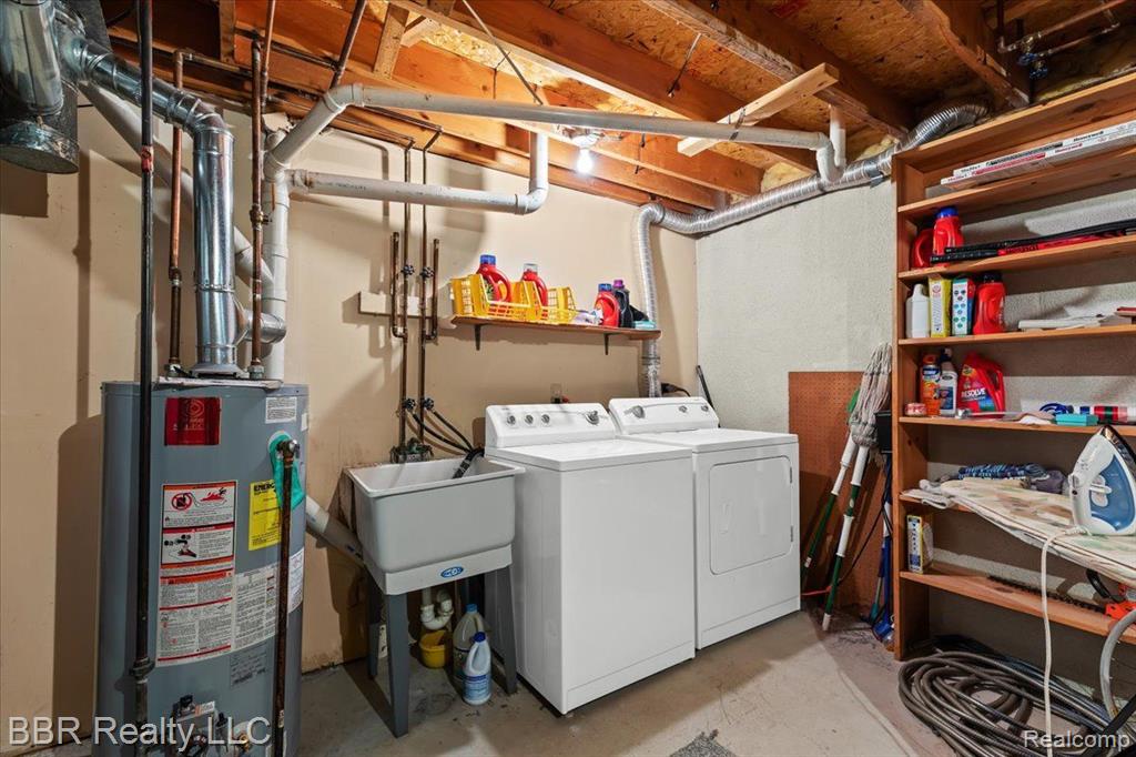 22118 EDGEWATER, Novi, MI — Photo 18
