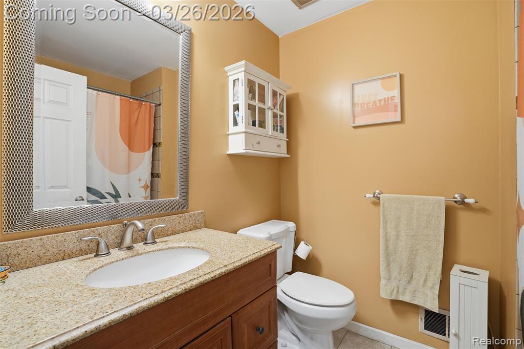 5371 Tuliptree Court, Flint, MI 48532 — Photo 25