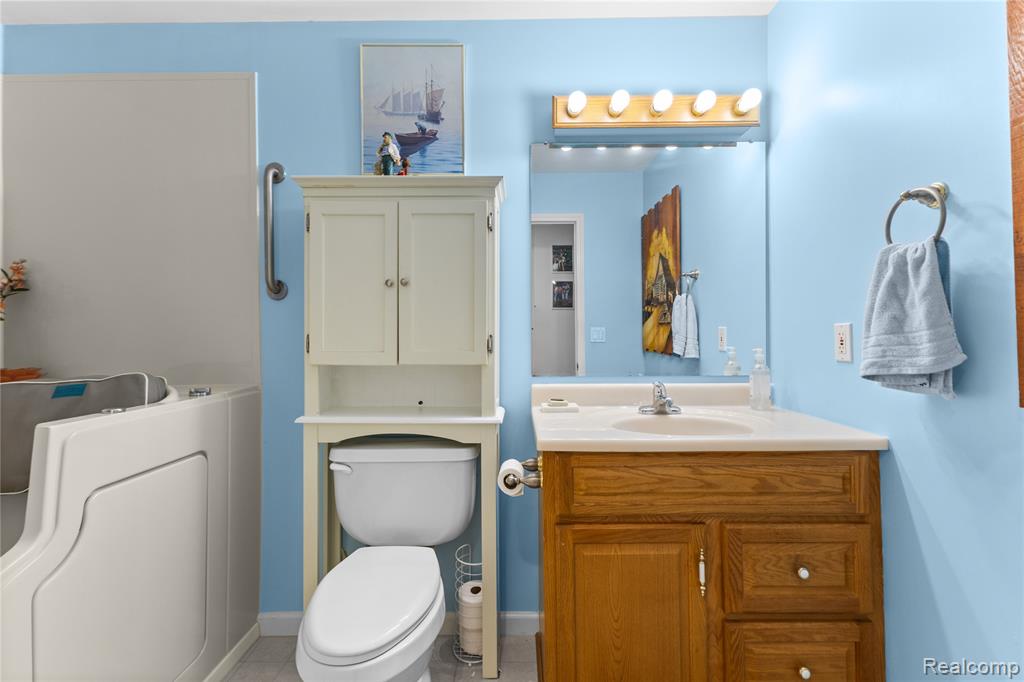 11000 Hayes Street, Grand Blanc, MI 48439 — Photo 34