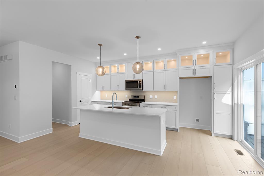 9840 Firwood, Plymouth, MI 48170 — Photo 11