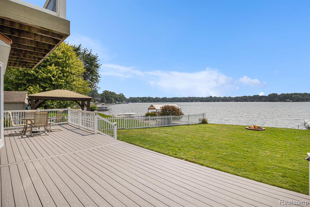 3174 Nisbet Road, Pinckney, MI 48169 — Photo 24