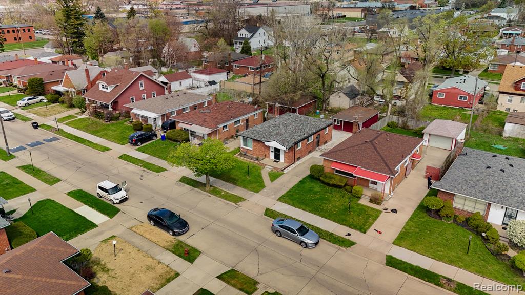 6781 Iowa Street, Hamtramck, MI 48212 — Photo 32