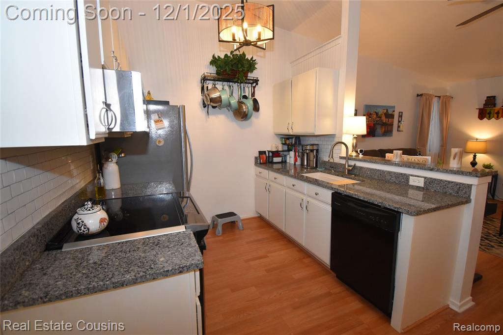 9562 Woodside Circle, Grand Blanc, MI 48439 — Photo 9