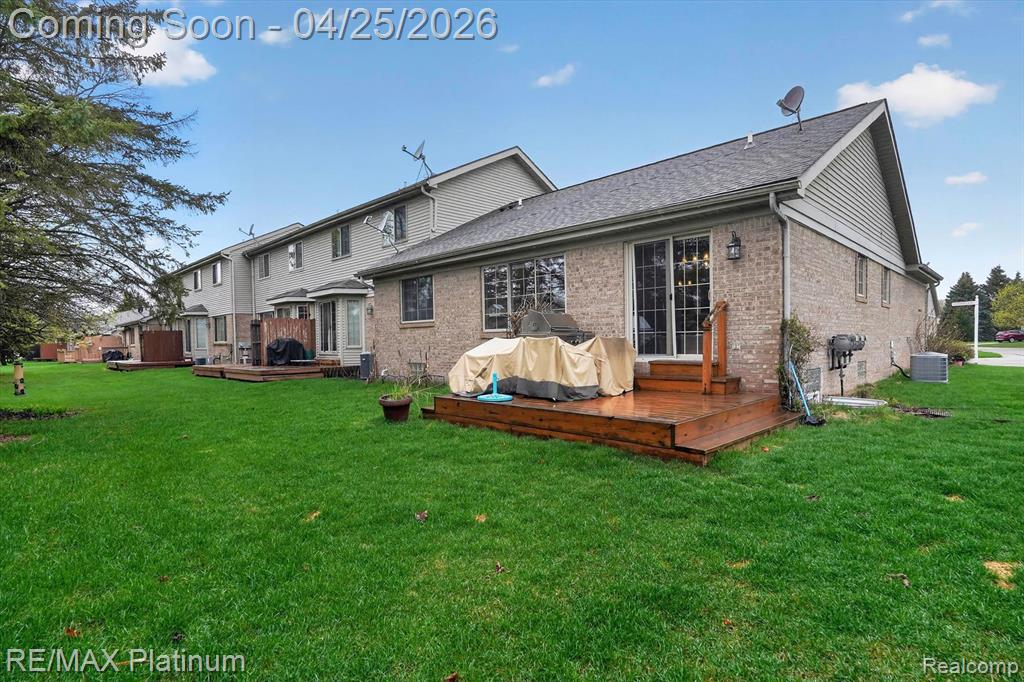 22290 Quail Run Circle, 6, South Lyon, MI 48178 — Photo 30