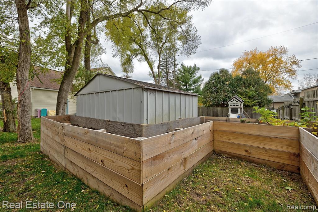 742 Marion Drive, Holly, MI 48442 — Photo 50